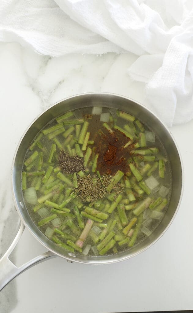 Silver bread with vegetables, soup and spices. 