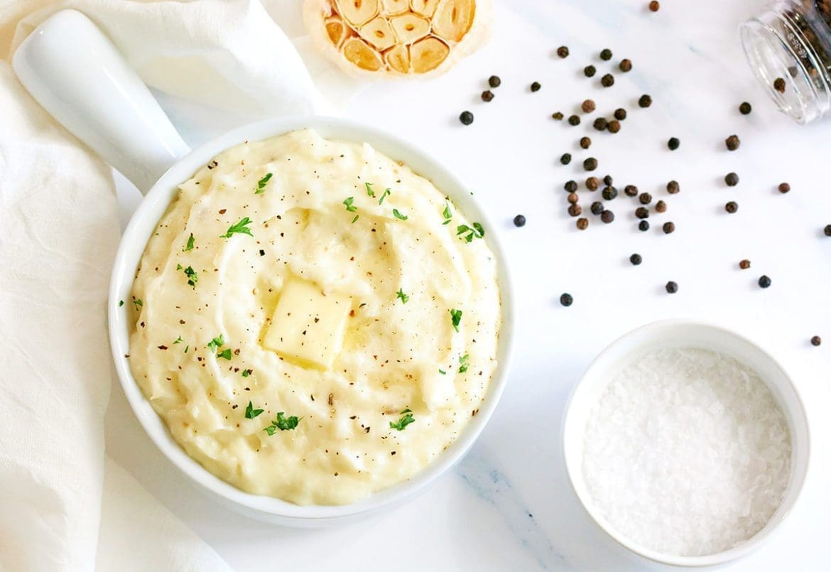 The BEST Creamy Garlic Mashed Potatoes