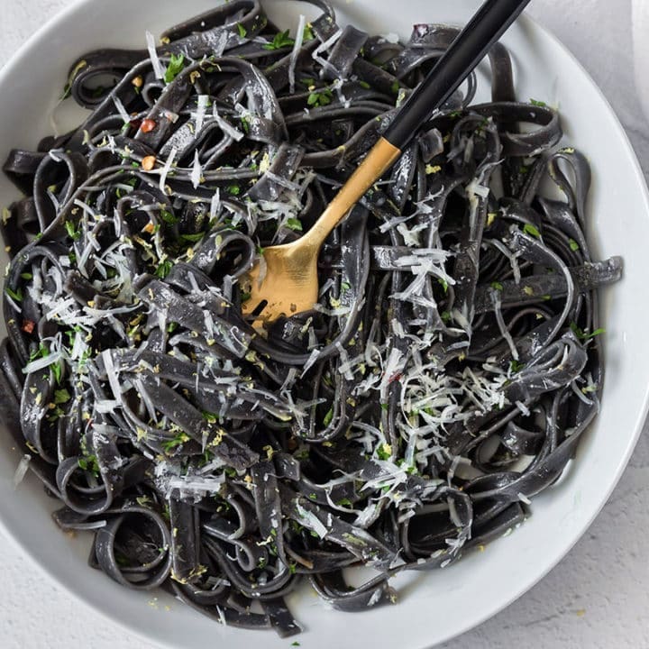 Squid Ink Pasta With Lemon Garlic Butter Sauce