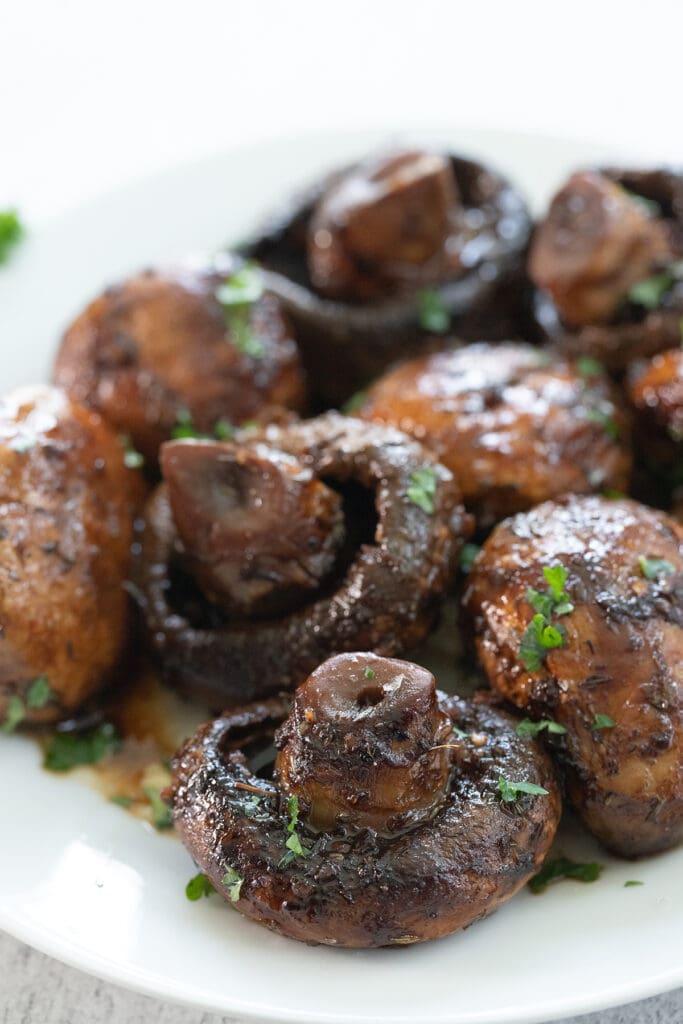 Red wine mushroom plate.