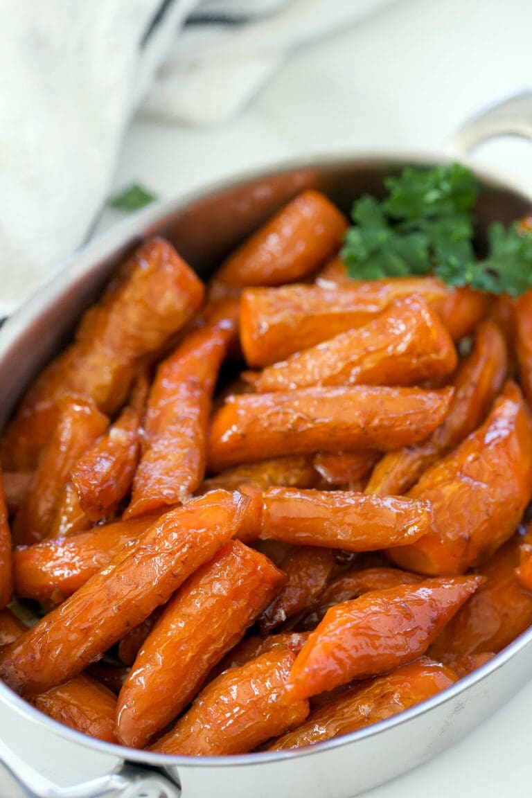 Maple Glazed Carrots (Oven or Stovetop) - Foodie and Wine